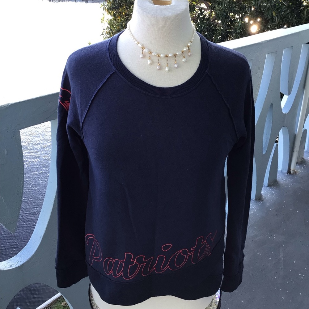 Touch by Alyssa Milano Navy Sweatshirt with Patriots Graphic Logo